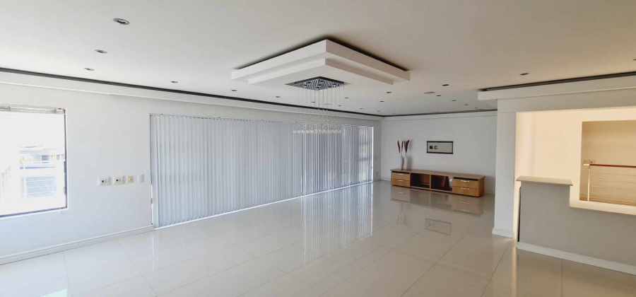 5 Bedroom Property for Sale in Baronetcy Estate Western Cape